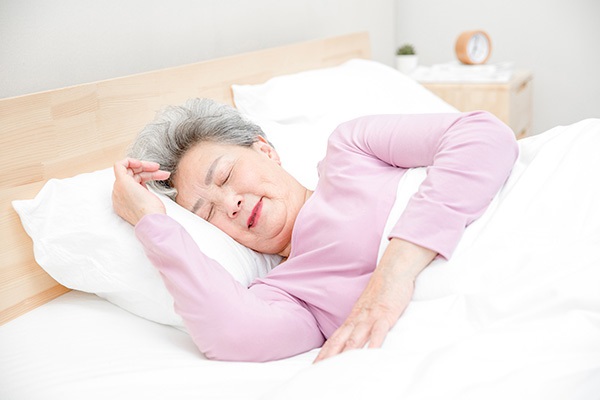 Chú ý đến giấc ngủ của người cao tuổi
