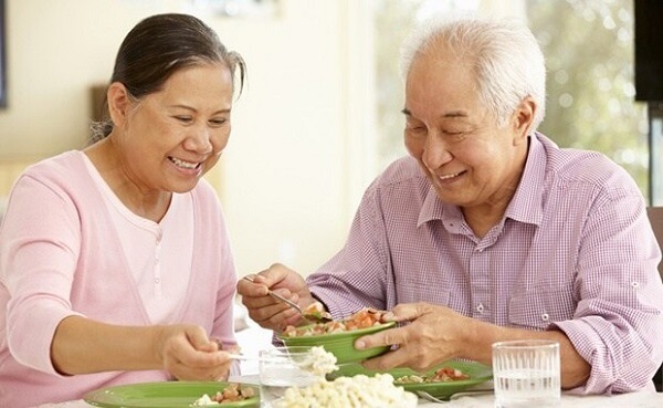 Lưu ý về chế độ dinh dưỡng cho người cao tuổi