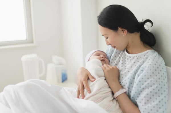 Gợi ý 4 cách chọn tấm lót chống thấm cho mẹ sau sinh tốt nhất